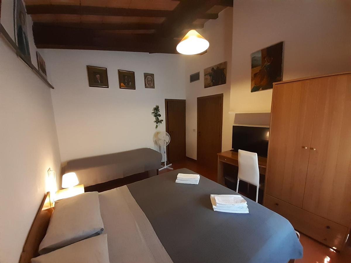 Podere San Francesco Bed & Breakfast Volterra Dış mekan fotoğraf
