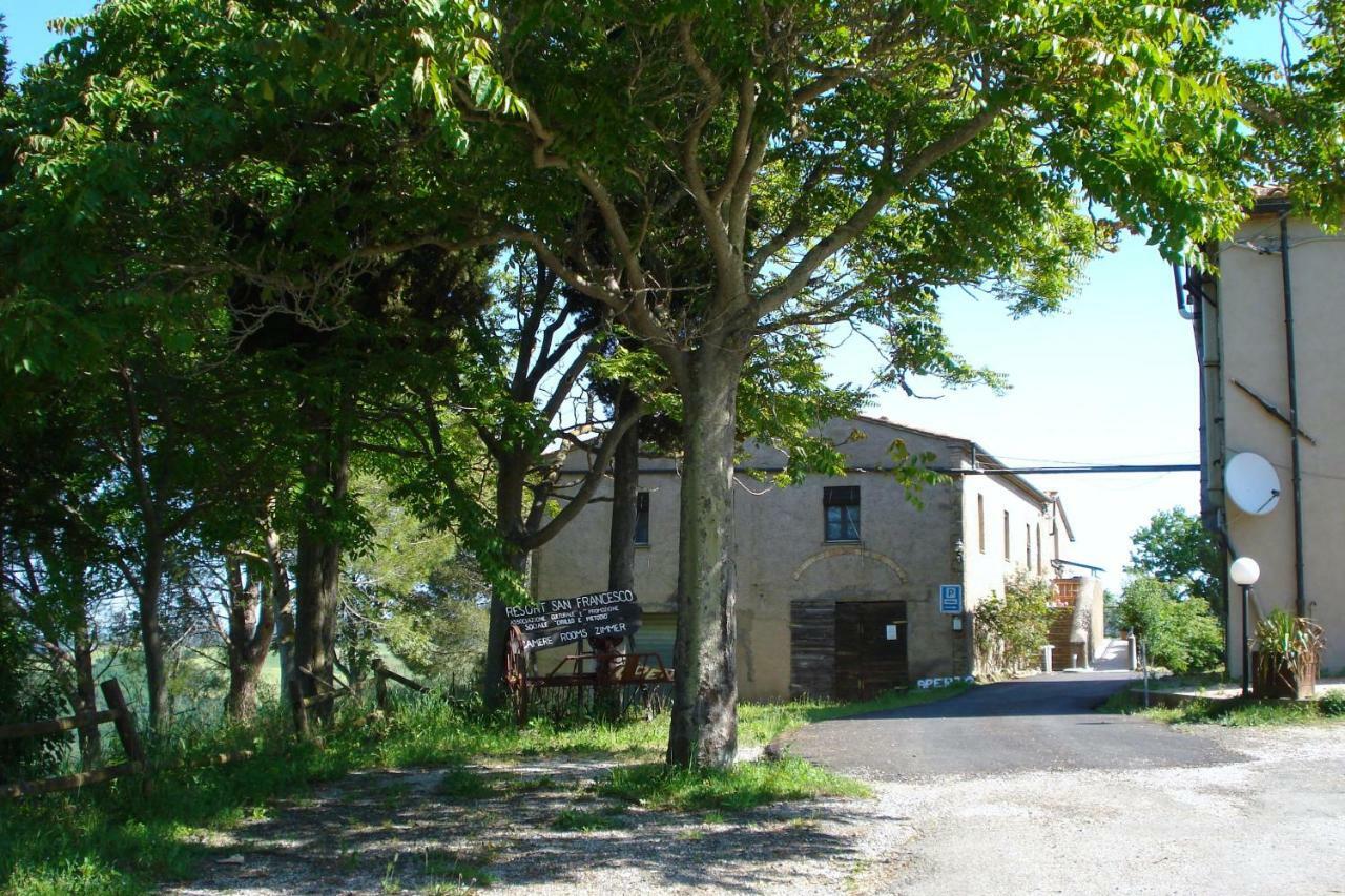 Podere San Francesco Bed & Breakfast Volterra Dış mekan fotoğraf